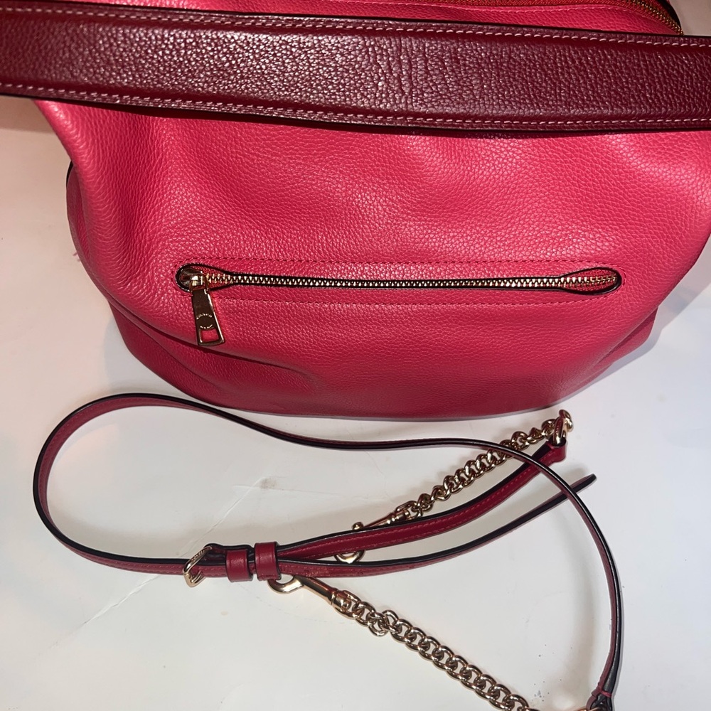 Coach Pebbled Leather Shoulder Bag in Bright Pink with Gold Hardware - Picture 4 of 8